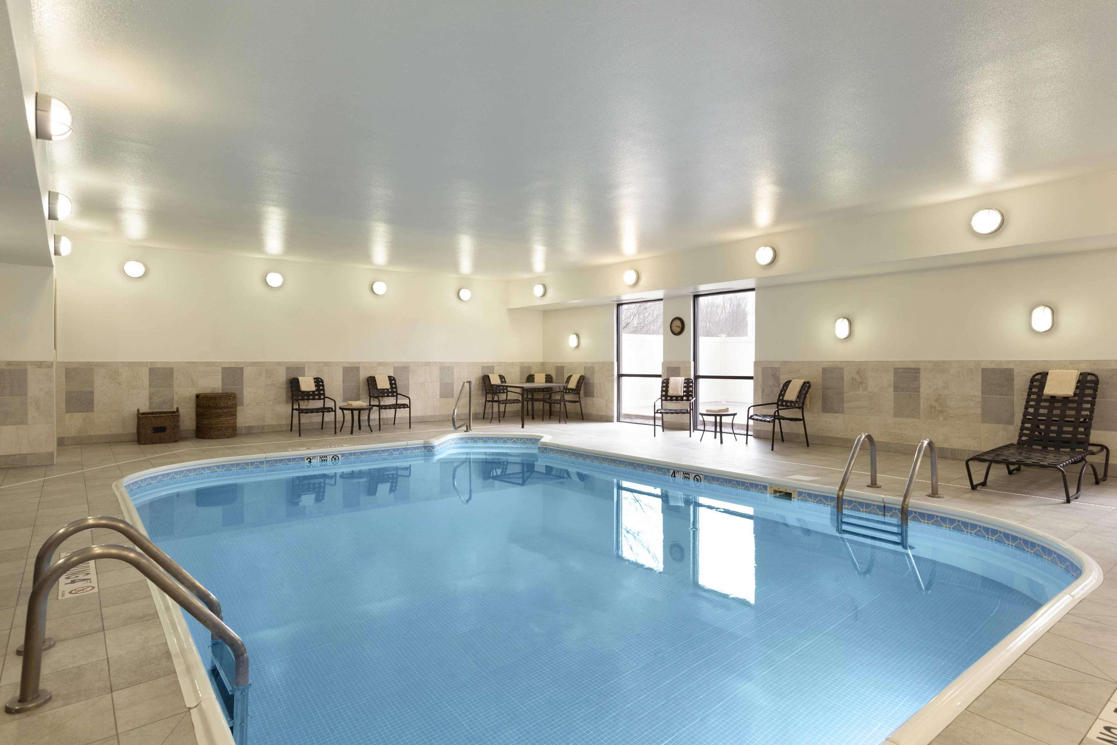 Hampton Inn Youngstown/Boardman Poland Exteriör bild