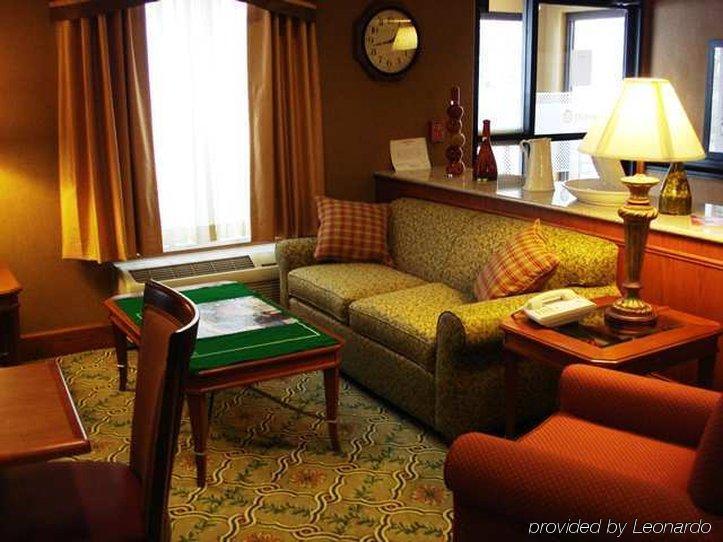 Hampton Inn Youngstown/Boardman Poland Rum bild